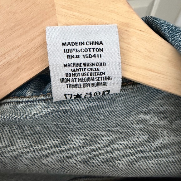 ThreeTwoOne Embroidered Rhinestone Pockets Women's Bride Jean Jacket Medium - Picture 11 of 12